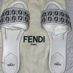 Authentic Fendi White Leather Sandals size 40